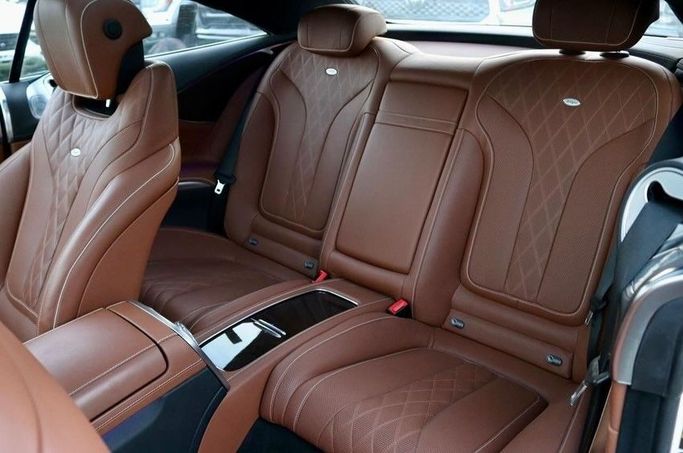 Подержанный Mercedes-Benz S-Class 550 VI (W222, C217), 4.7 л, 2015 в Шардже от Al Bake Used Cars Белый цвет.  | AUTO.AE