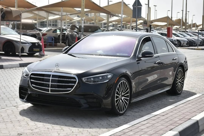 Подержанный Mercedes-Benz S-Class 580 4MATIC VII (W223), 4.0 л, 2021 в Шардже от Alfaris Used Cars Черный цвет. Other | AUTO.AE