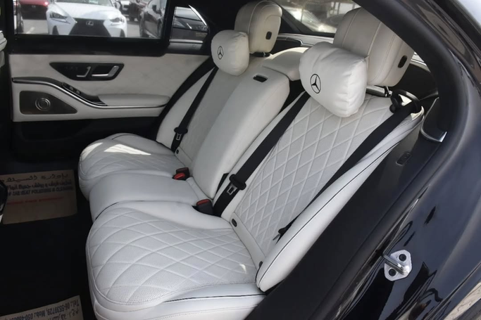 Подержанный Mercedes-Benz S-Class 580 4MATIC VII (W223), 4.0 л, 2021 в Шардже от Alfaris Used Cars Черный цвет. Other | AUTO.AE