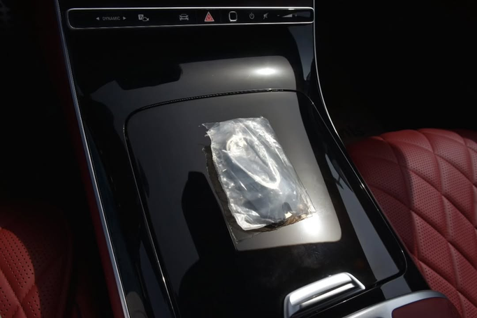 Подержанный Mercedes-Benz S-Class 580 4MATIC VII (W223), 4.0 л, 2023 в Шардже от Alfaris Used Cars Белый цвет. Other | AUTO.AE