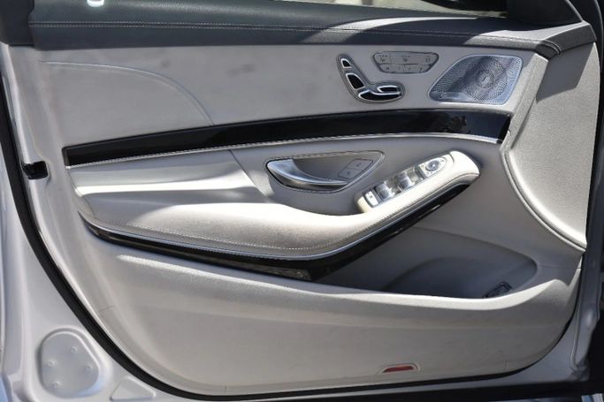 Подержанный Mercedes-Benz S-Class 550 VI (W222, C217), 4.7 л, 2015 в Шардже от Alfaris Used Cars Серебристый цвет. Other | AUTO.AE
