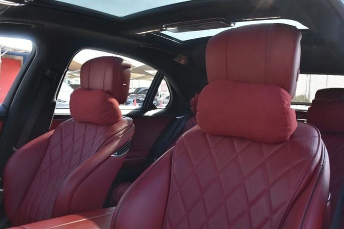 Подержанный Mercedes-Benz S-Class 580 4MATIC VII (W223), 4.0 л, 2022 в Шардже от Alfaris Used Cars Черный цвет. Other | AUTO.AE