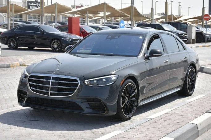 Used Mercedes-Benz S-Class 500 4MATIC VII (W223), 3.0 l, 2023 in Sharjah by Alfaris Used Cars, Grey color. Other | AUTO.AE