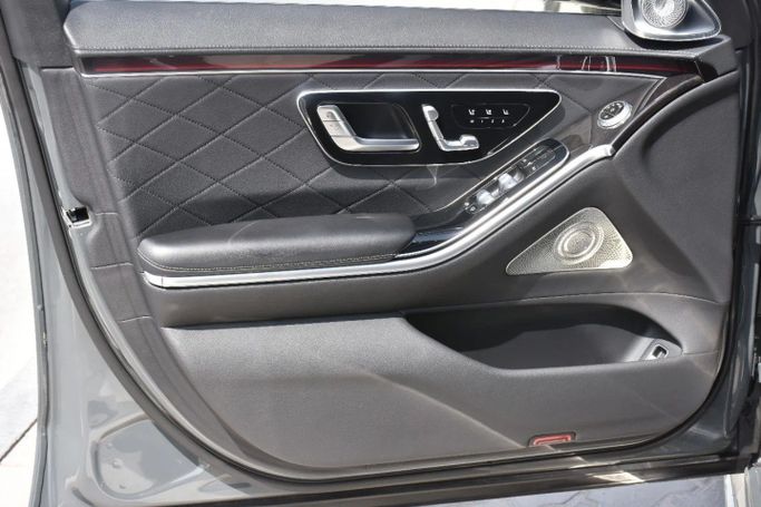 Used Mercedes-Benz S-Class 500 4MATIC VII (W223), 3.0 l, 2023 in Sharjah by Alfaris Used Cars, Grey color. Other | AUTO.AE
