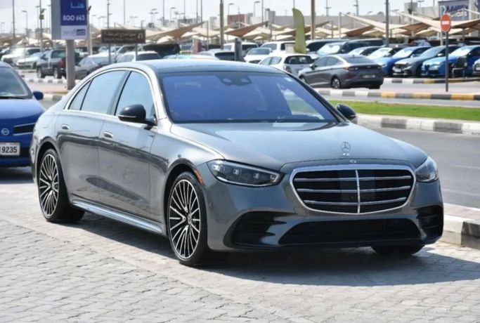 Used Mercedes-Benz S-Class 580 4MATIC VII (W223), 4.0 l, 2022 in Sharjah by Alfaris Used Cars, Grey color. Other | AUTO.AE