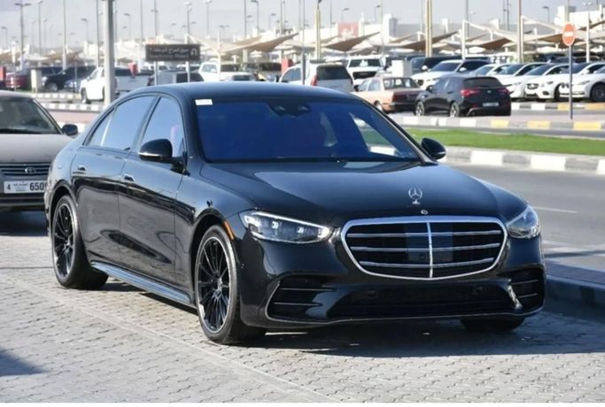 Used Mercedes-Benz S-Class 580 4MATIC VII (W223), 4.0 l, 2023 in Sharjah by Alfaris Used Cars, Black color. Other | AUTO.AE