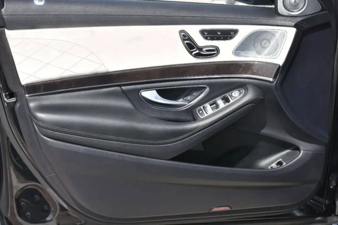 Used Mercedes-Benz S-Class 560 VI (W222, C217) Facelift, 4.0 l, 2019 in Sharjah by Alfaris Used Cars, Black color. Other | AUTO.AE