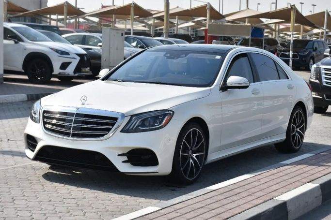 Подержанный Mercedes-Benz S-Class 560 VI (W222, C217) Рестайлинг, 4.0 л, 2019 в Шардже от Alfaris Used Cars Белый цвет. Other | AUTO.AE