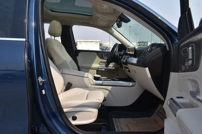 Подержанный Mercedes-Benz S-Class 580 4MATIC VII (W223), 4.0 л, 2021 в Шардже от Alfaris Used Cars Синий цвет. Other | AUTO.AE