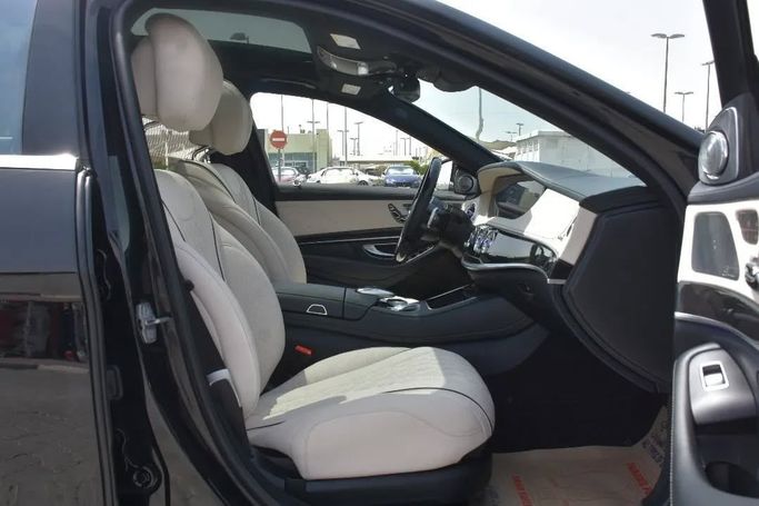 Подержанный Mercedes-Benz S-Class 560 VI (W222, C217) Рестайлинг, 4.0 л, 2020 в Шардже от Alfaris Used Cars Черный цвет. Other | AUTO.AE