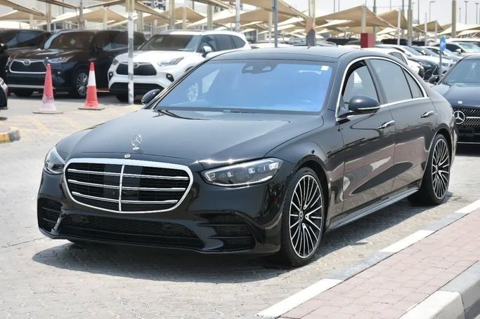 Used Mercedes-Benz S-Class 580 4MATIC VII (W223), 4.0 l, 2021 in Sharjah by Alfaris Used Cars, Black color. Other | AUTO.AE