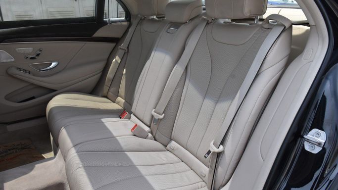 Подержанный Mercedes-Benz S-Class 450 VI (W222, C217) Рестайлинг, 3.0 л, 2018 в Шардже от Alfaris Used Cars Черный цвет. Other | AUTO.AE