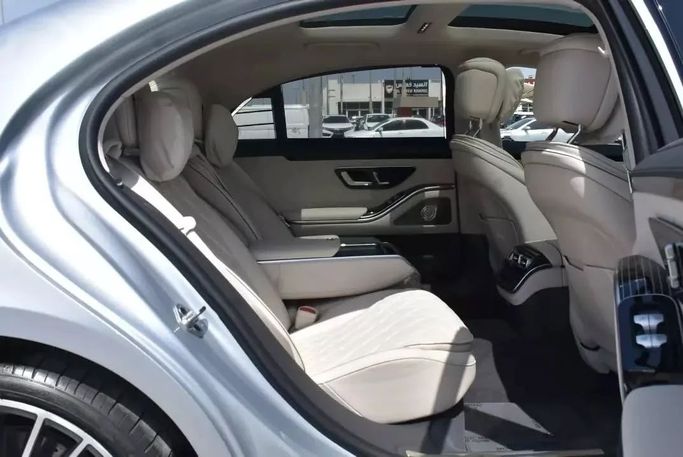 Used Mercedes-Benz S-Class 580 4MATIC VII (W223), 4.0 l, 2022 in Sharjah by Alfaris Used Cars, Silver color. Other | AUTO.AE