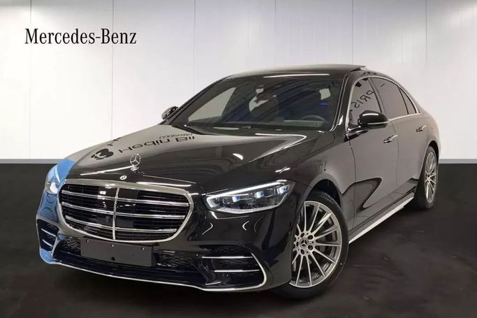 New Mercedes-Benz S-Class 580 4MATIC VII (W223), 4.0 l, 2022 in Sharjah by Alfaris Used Cars, Blue color. Other | AUTO.AE