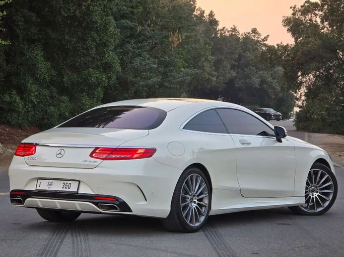 Подержанный Mercedes-Benz S-Class 500 VI (W222, C217), 4.7 л, 2016 в Шардже от Al Jana Used Cars Белый цвет. GCC | AUTO.AE