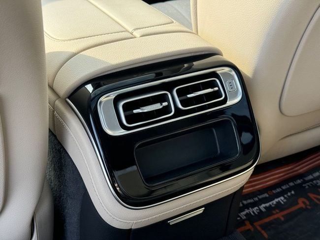 Подержанный Mercedes-Benz S-Class 500 4MATIC VII (W223), 3.0 л, 2022 в Шардже от Berlin Used Cars Черный цвет. Американская | AUTO.AE