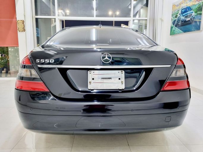 Подержанный Mercedes-Benz S-Class 350 V (W221), 3.5 л, 2007 в Шардже от Al Rukn Al Masie Used Cars Черный цвет. Японская | AUTO.AE