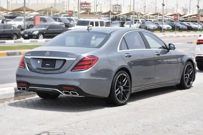 Подержанный Mercedes-Benz S-Class 560 VI (W222, C217) Рестайлинг, 4.0 л, 2019 в Шардже от Alfaris Used Cars Серый цвет. Other | AUTO.AE