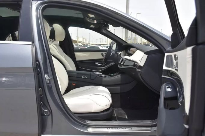 Подержанный Mercedes-Benz S-Class 560 VI (W222, C217) Рестайлинг, 4.0 л, 2019 в Шардже от Alfaris Used Cars Серый цвет. Other | AUTO.AE