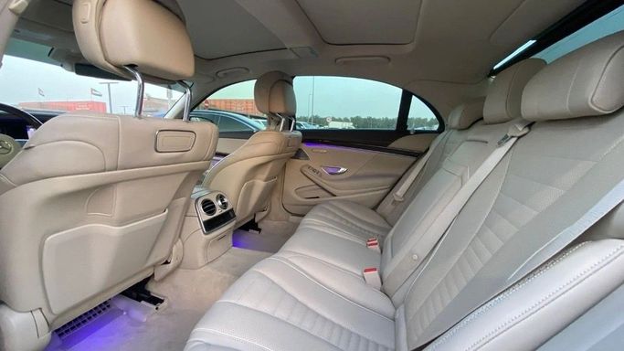 Used Mercedes-Benz S-Class 560 4MATIC VI (W222, C217) Facelift, 4.0 l, 2019 in Sharjah by Halla Cars, White color. GCC Specs | AUTO.AE
