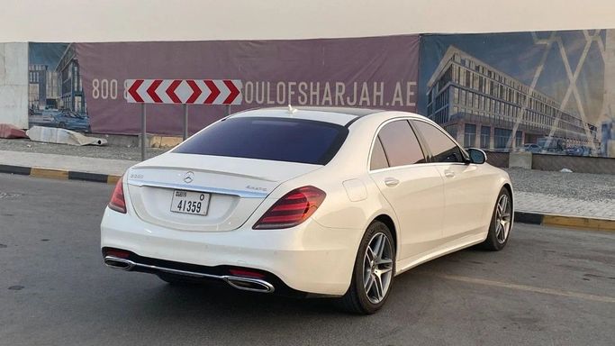 Used Mercedes-Benz S-Class 560 4MATIC VI (W222, C217) Facelift, 4.0 l, 2019 in Sharjah by Halla Cars, White color. GCC Specs | AUTO.AE