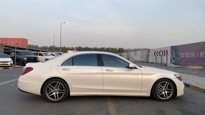 Used Mercedes-Benz S-Class 560 4MATIC VI (W222, C217) Facelift, 4.0 l, 2019 in Sharjah by Halla Cars, White color. GCC Specs | AUTO.AE
