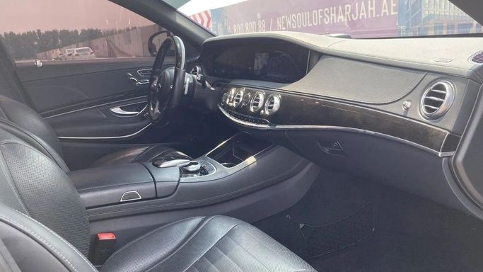 Used Mercedes-Benz S-Class 560 VI (W222, C217) Facelift, 4.0 l, 2018 in Sharjah by Halla Cars, White color. Japanese Specs | AUTO.AE