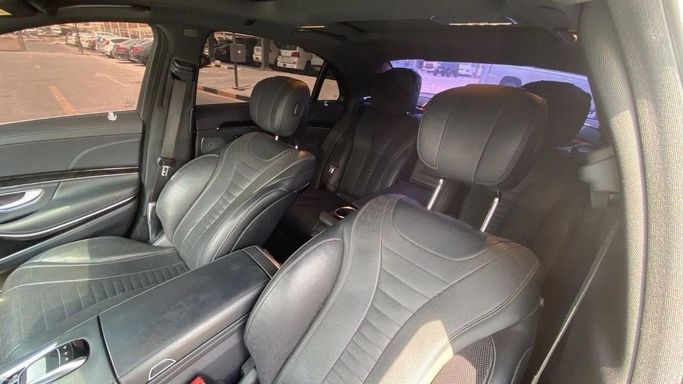 Used Mercedes-Benz S-Class 560 VI (W222, C217) Facelift, 4.0 l, 2018 in Sharjah by Halla Cars, White color. Japanese Specs | AUTO.AE