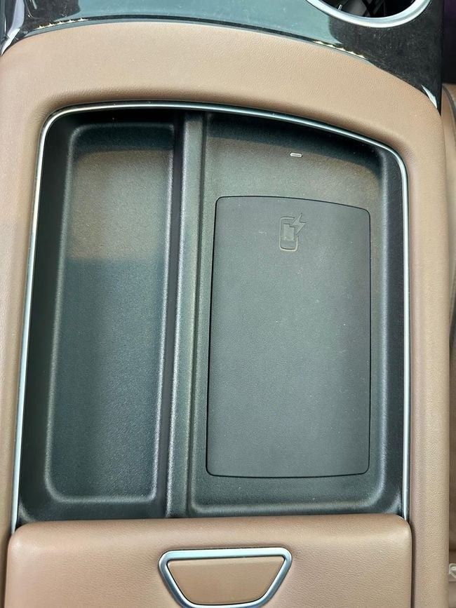 Подержанный Mercedes-Benz S-Class 560 VI (W222, C217) Рестайлинг, 4.0 л, 2020 в Шардже от Al Hashal Used Cars Белый цвет. GCC | AUTO.AE