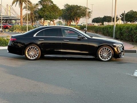 Used Mercedes-Benz S-Class 400 d 4MATIC VII (W223), 2.9 l, 2021 in Sharjah by Ryno Cars, Black color. Japanese Specs | AUTO.AE