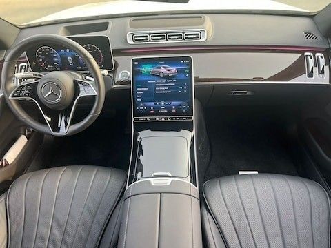 Подержанный Mercedes-Benz S-Class 400 d 4MATIC VII (W223), 2.9 л, 2021 в Шардже от Ryno Cars Белый цвет. Японская | AUTO.AE