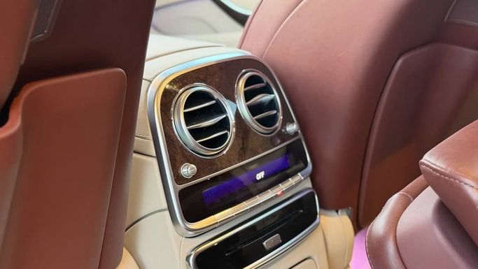 Used Mercedes-Benz S-Class 560 VI (W222, C217) Facelift, 4.0 l, 2018 in Sharjah by Badar Used Cars, Black color.  | AUTO.AE