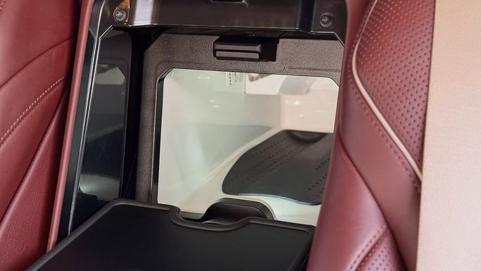 Used Mercedes-Benz S-Class 560 VI (W222, C217) Facelift, 4.0 l, 2018 in Sharjah by Badar Used Cars, Black color.  | AUTO.AE