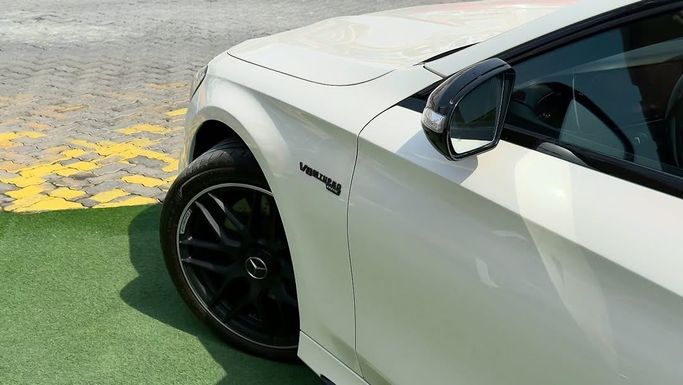 Подержанный Mercedes-Benz S-Class 500 VI (W222, C217), 4.7 л, 2016 в Шардже от Badar Used Cars Белый цвет.  | AUTO.AE