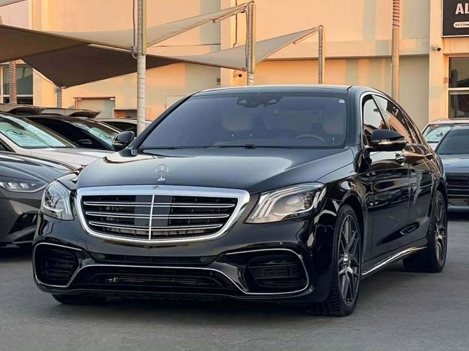 Подержанный Mercedes-Benz S-Class 500/550 Long VI (W222, C217), 4.7 л, 2015 в Шардже от Al Nukhba Al Malakyah Used Cars Черный цвет. Американская | AUTO.AE