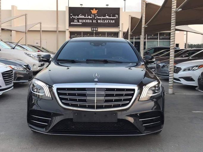 Used Mercedes-Benz S-Class 550 VI (W222, C217), 4.7 l, 2014 in Sharjah by Al Nukhba Al Malakyah Used Cars, Black color. American Specs | AUTO.AE