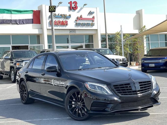 Подержанный Mercedes-Benz S-Class 550 VI (W222, C217), 4.7 л, 2014 в Шардже от Badar Used Cars Черный цвет.  | AUTO.AE