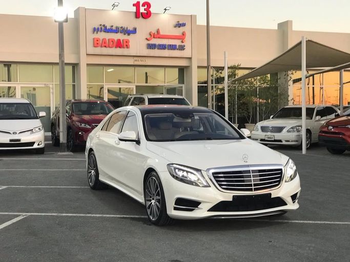 Used Mercedes-Benz S-Class 550 VI (W222, C217), 4.7 l, 2015 in Sharjah by Badar Used Cars, White color.  | AUTO.AE