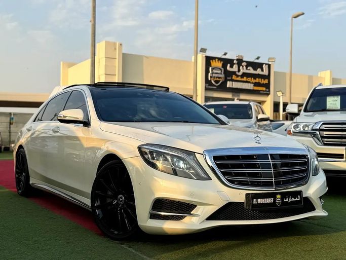 Подержанный Mercedes-Benz S-Class 500 VI (W222, C217), 4.7 л, 2014 в Шардже от Al Muhtaref Used Cars Белый цвет. GCC | AUTO.AE | Объявление #272357