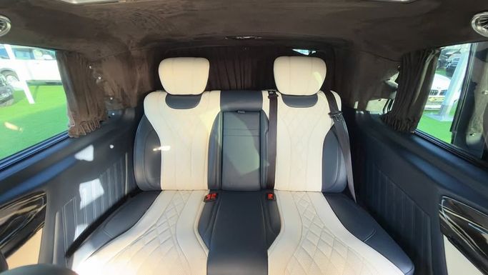 Used Mercedes-Benz V-Class 250 L III (W447) Facelift, 2.0 l, 2021 in Sharjah by Badar Used Cars, Black color.  | AUTO.AE