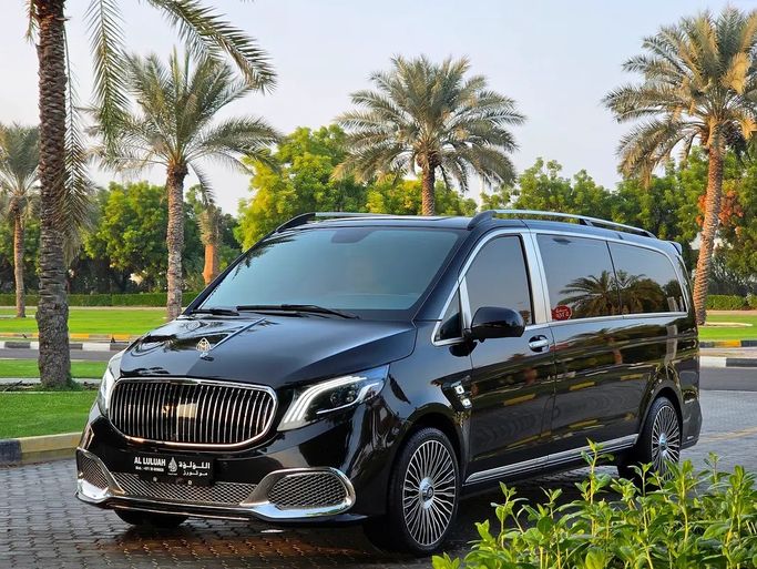 مستعملة ⁦Mercedes-Benz V-Class 250 عملية فيس ليفت III (W447)، 2.0 l، 2023⁩ في في الإمارات, الشارقة من Al Luluah Al Baithaa، اللون أسود. أخرى | AUTO.AE | إعلان #288271