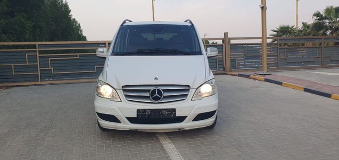 Новый Mercedes-Benz Viano L3 I (W639) Рестайлинг, 3.5 л, 2014 в Шардже от Ishtar Used Cars Белый цвет. GCC | AUTO.AE