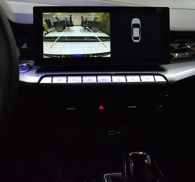 Новый MG 5 II, 1.5 л, 2025 в Шардже от Honey Gidosha Used Cars Tr. Черный цвет.  | AUTO.AE