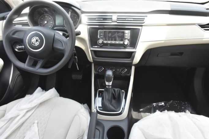 Новый MG 5 I Рестайлинг, 1.5 л, 2023 в Шардже от Alfaris Used Cars Белый цвет. Other | AUTO.AE