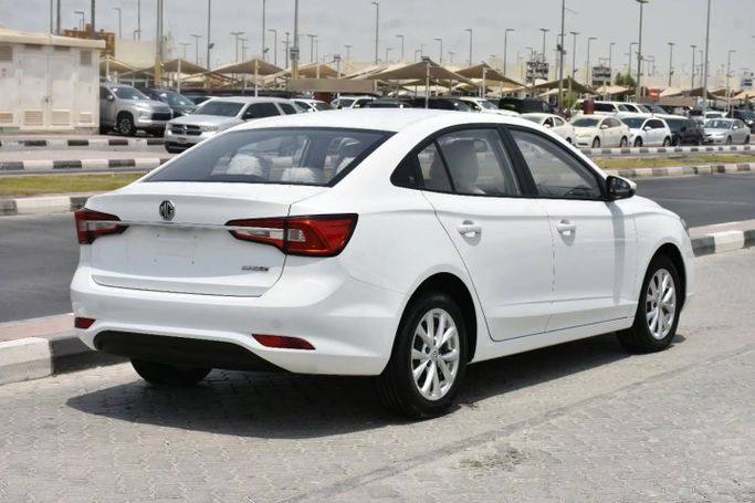 Новый MG 5 I Рестайлинг, 1.5 л, 2023 в Шардже от Alfaris Used Cars Белый цвет. Other | AUTO.AE