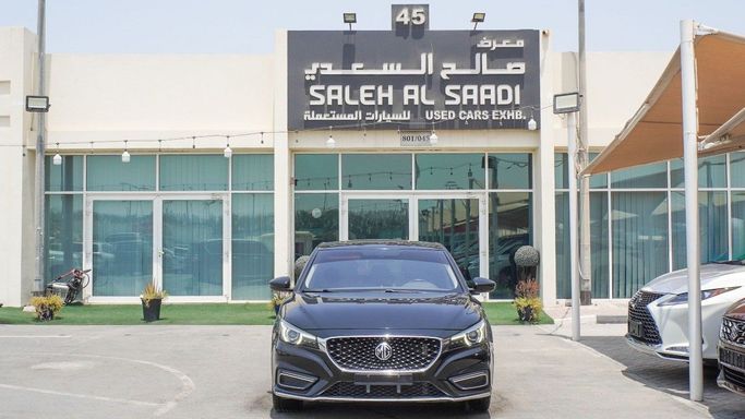 Подержанный MG 5 I Рестайлинг, 1.5 л, 2020 в Шардже от Alsaadi Motors Черный цвет. Китайская | AUTO.AE