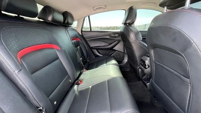 Подержанный MG 5 II, 1.5 л, 2022 в Шардже от Halla Cars Черный цвет. GCC | AUTO.AE