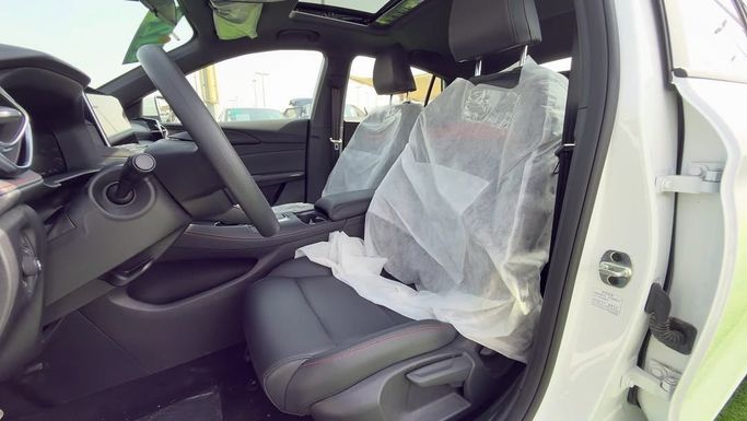 New MG 5 II Facelift, 1.5 l, 2025 in Sharjah by Badar Used Cars, White color.  | AUTO.AE