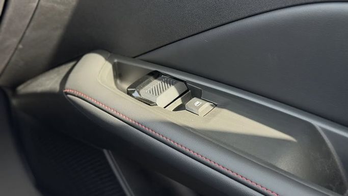 New MG 5 II Facelift, 1.5 l, 2025 in Sharjah by Badar Used Cars, White color.  | AUTO.AE