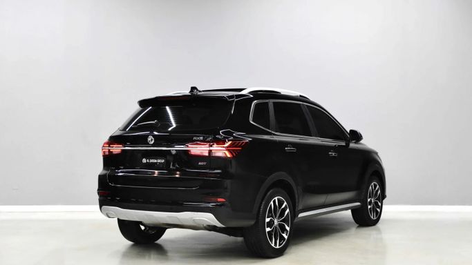 Подержанный MG RX5 II, 1.5 л, 2022 в Шардже от Al Qassem Cars Trading Черный цвет. GCC | AUTO.AE